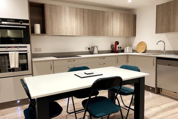 Lovely 3 Bedroom Apartment With Private Garden In Edinburgh City Centre Luaran gambar