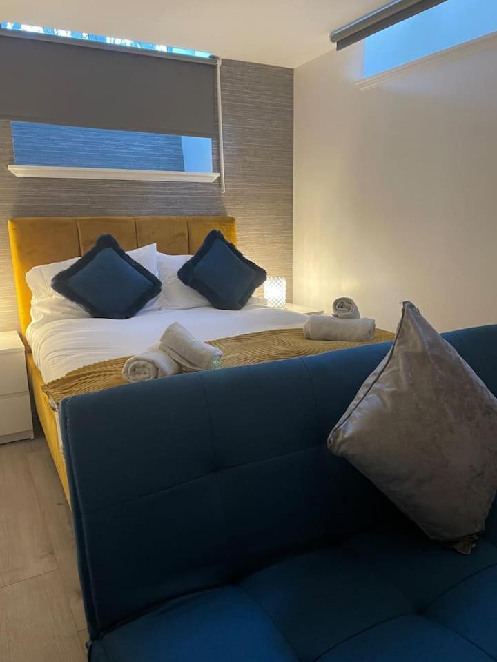 Lovely 3 Bedroom Apartment With Private Garden In Edinburgh City Centre Luaran gambar