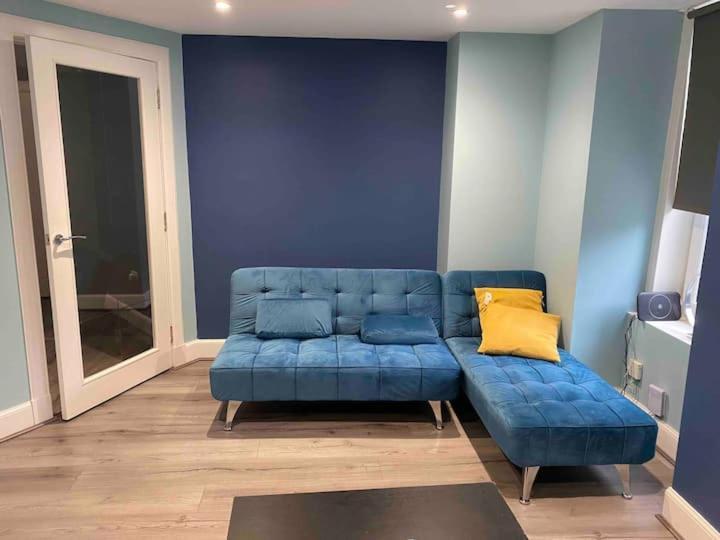 Lovely 3 Bedroom Apartment With Private Garden In Edinburgh City Centre Luaran gambar