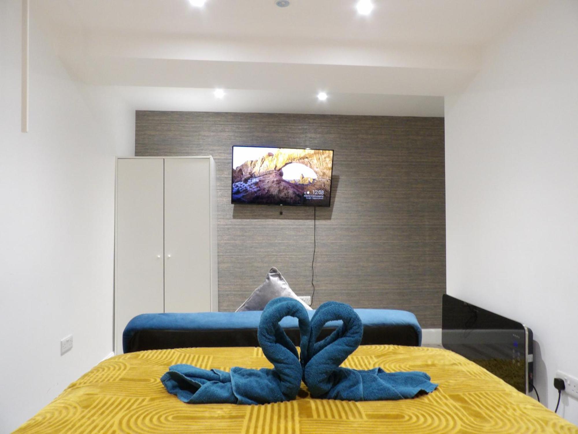 Lovely 3 Bedroom Apartment With Private Garden In Edinburgh City Centre Luaran gambar