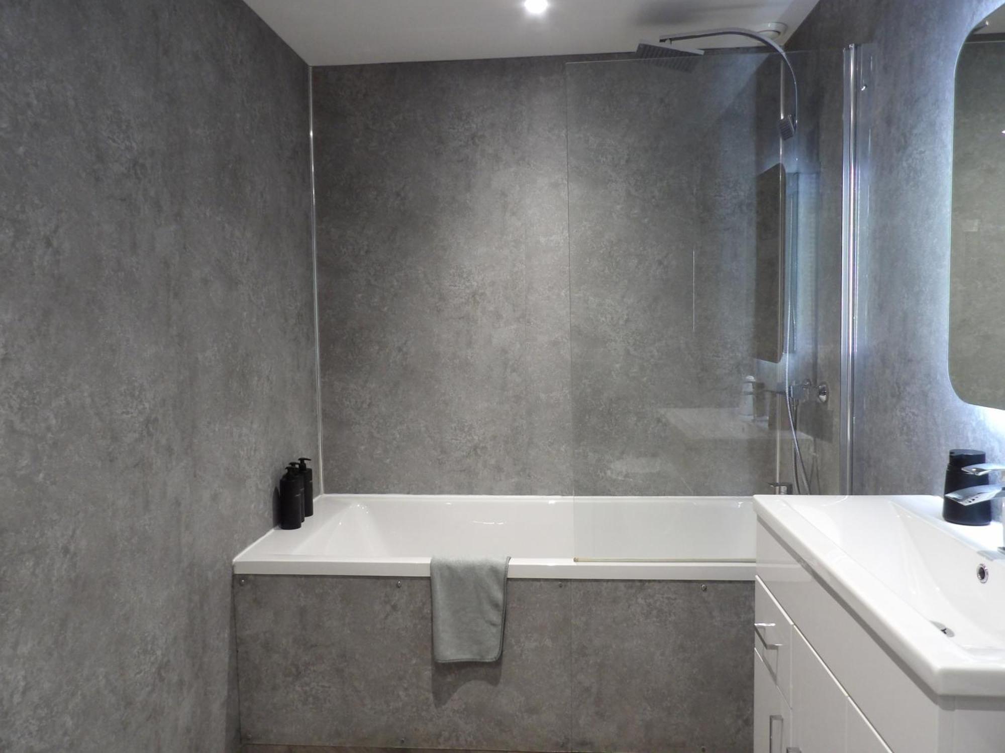 Lovely 3 Bedroom Apartment With Private Garden In Edinburgh City Centre Luaran gambar