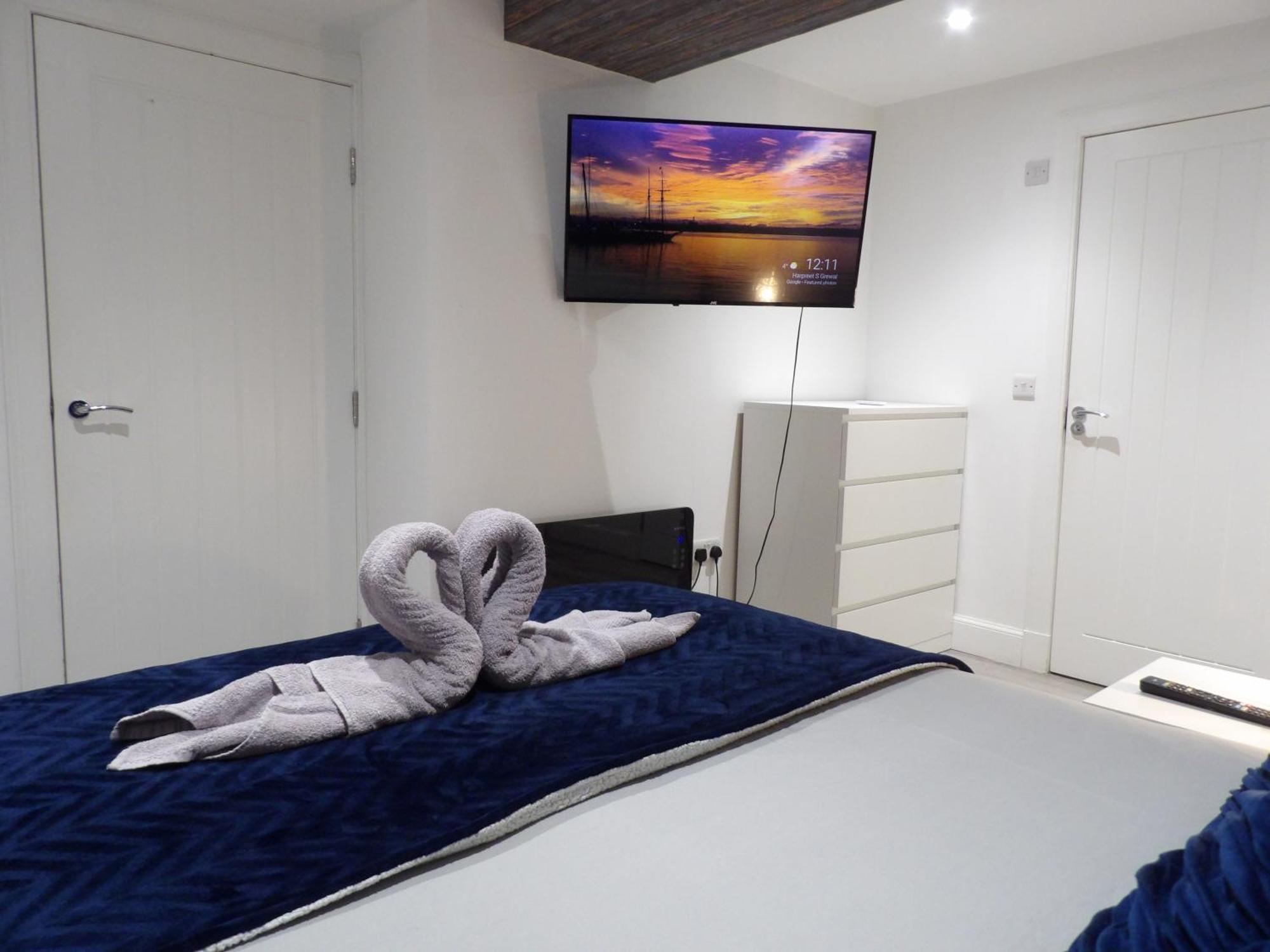 Lovely 3 Bedroom Apartment With Private Garden In Edinburgh City Centre Luaran gambar