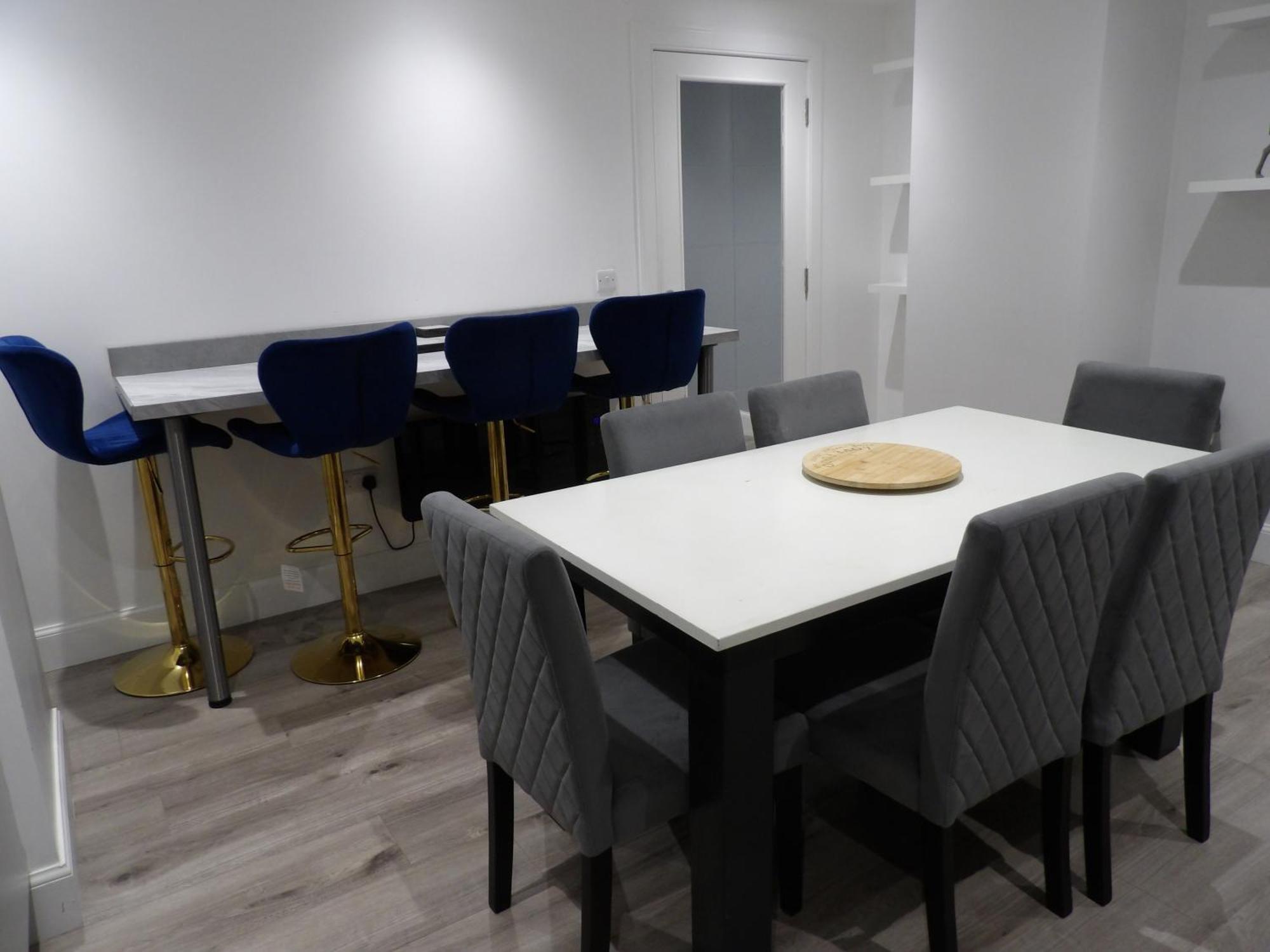 Lovely 3 Bedroom Apartment With Private Garden In Edinburgh City Centre Luaran gambar
